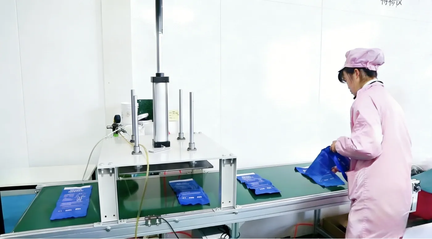 Strict quality control and leak inspection procedure to ensure safety of each product.