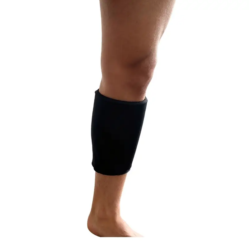 Universal leg ice sleeve fits both knee and calf, custom private label therapy products manufactured by Multicares.